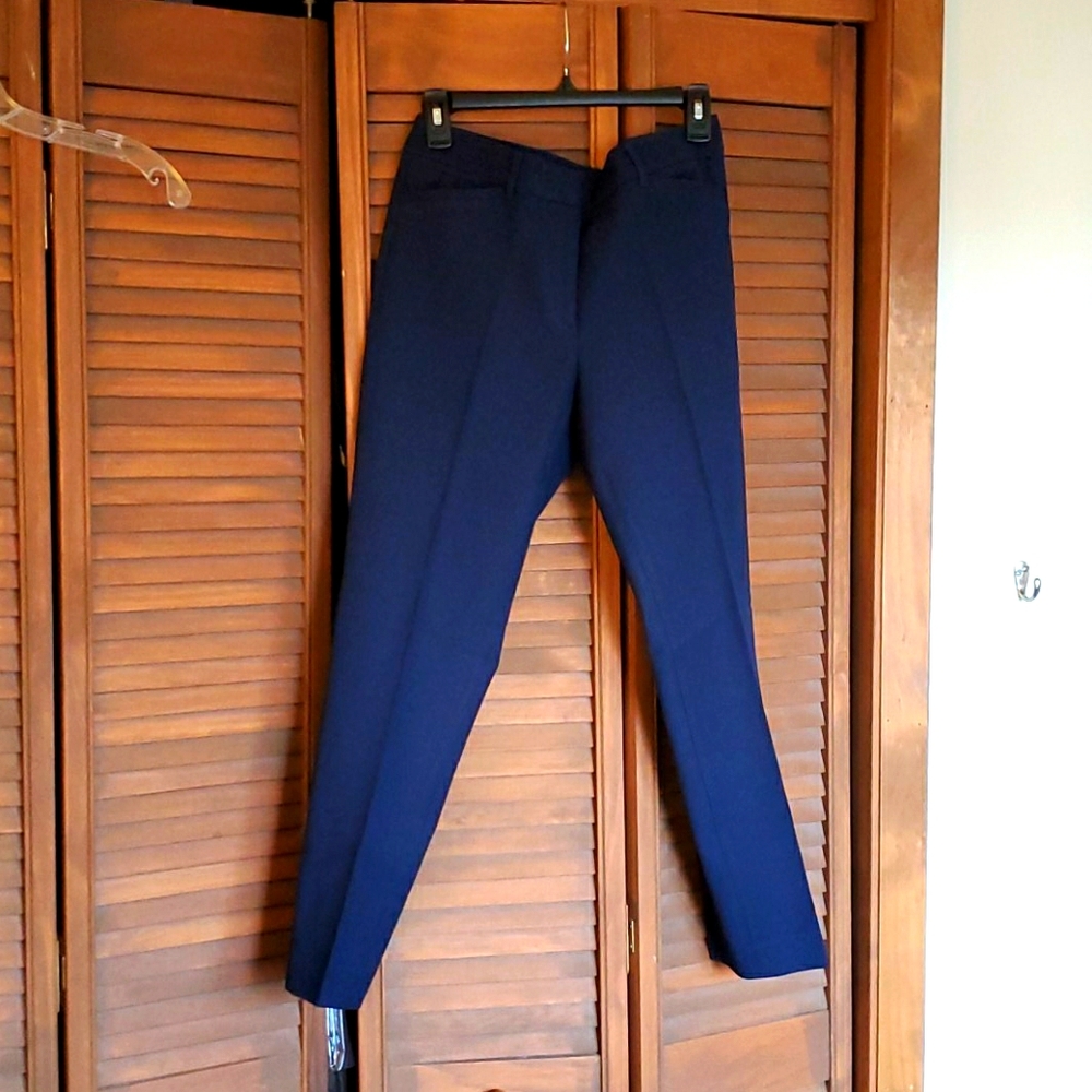 WHBM slim navy ankle pant size 6